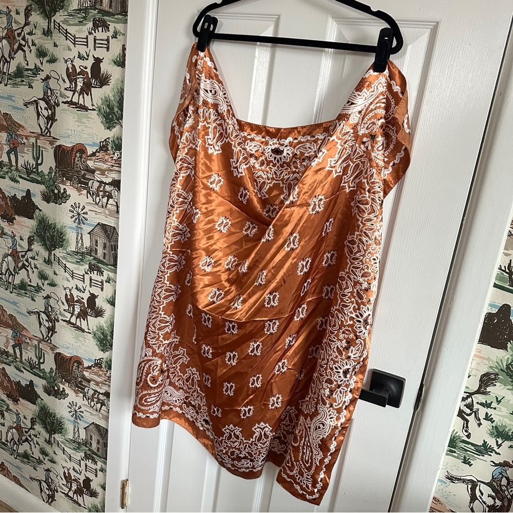 Rust Wild Rag - Picture 2 of 2